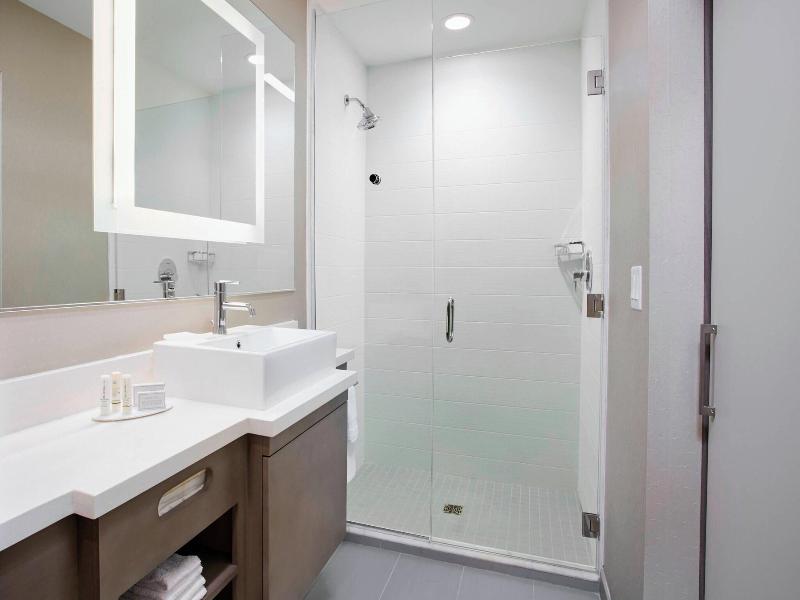 SpringHill Suites Milwaukee Downtown image