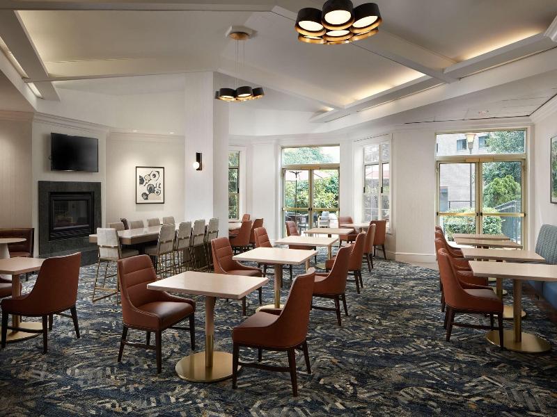 Residence Inn Arlington Rosslyn image