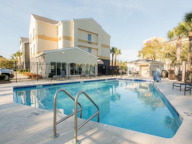 Fairfield Inn & Suites Brunswick