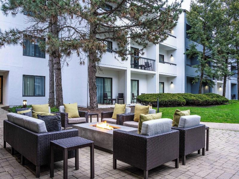 Courtyard Chicago Wood Dale/Itasca image