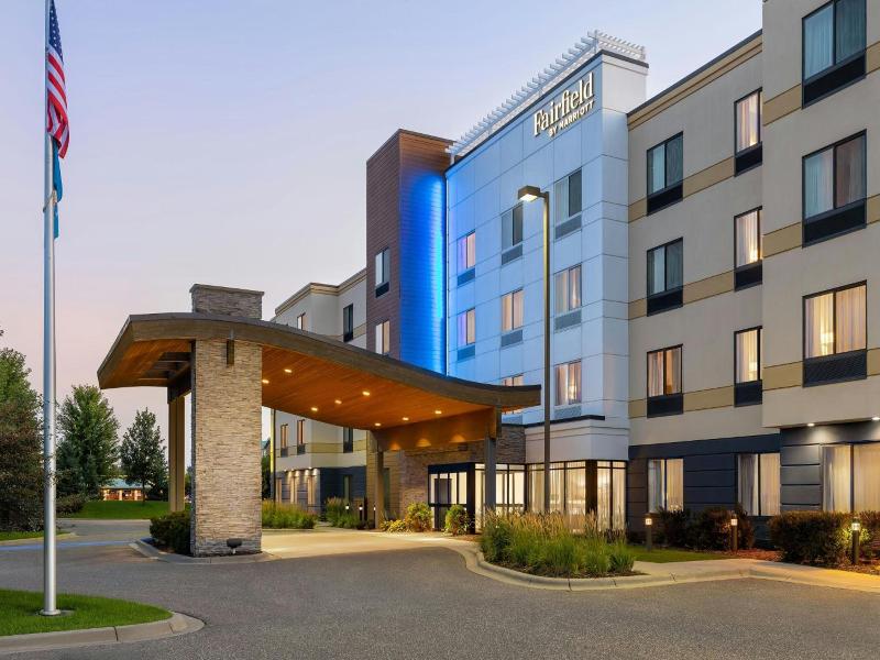 Fairfield Inn & Suites St. Paul Northeast image