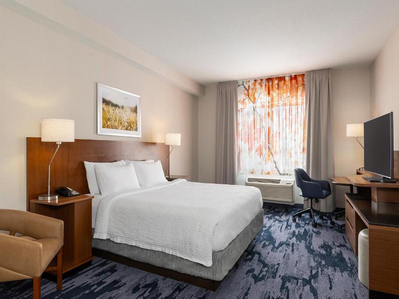 Fairfield Inn & Suites St. Paul Northeast image