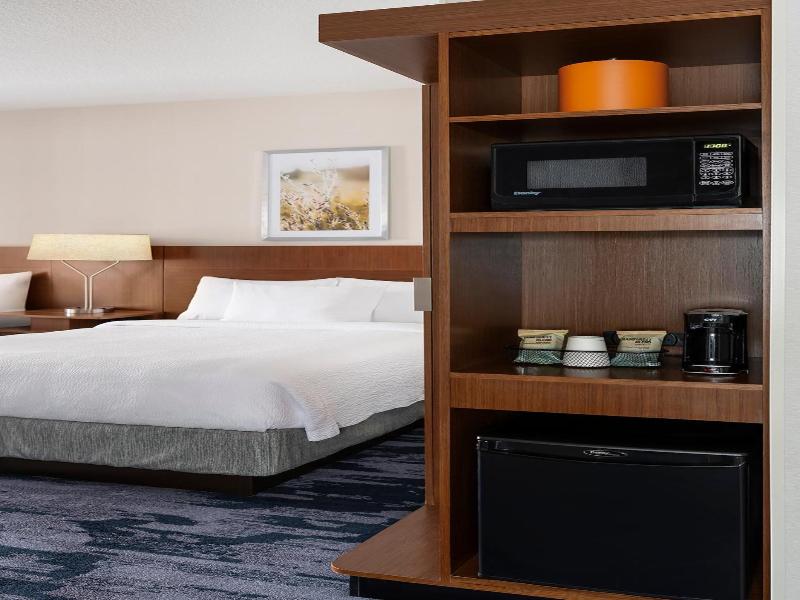 Fairfield Inn & Suites St. Paul Northeast image