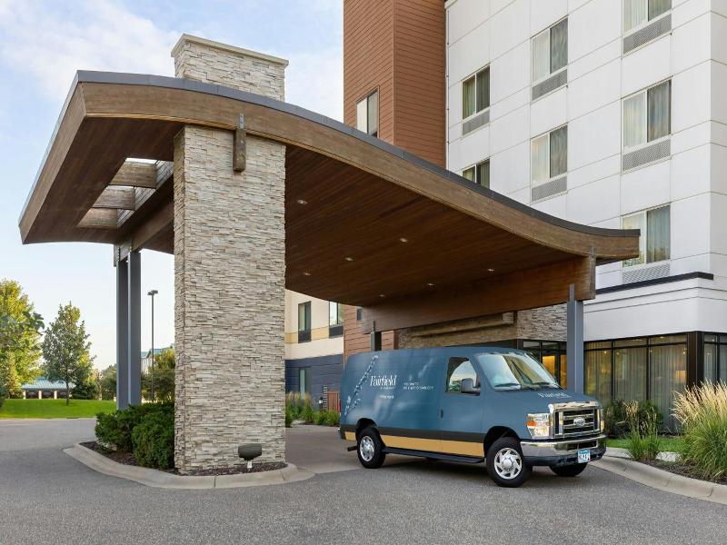 Fairfield Inn & Suites St. Paul Northeast image