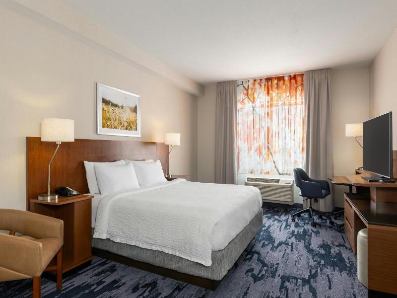 Fairfield Inn & Suites St. Paul Northeast image