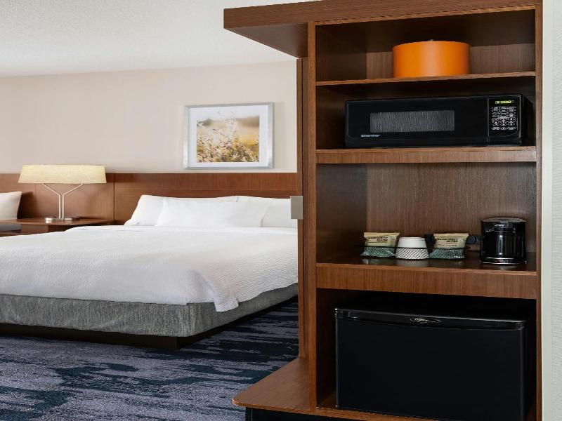 Fairfield Inn & Suites St. Paul Northeast image