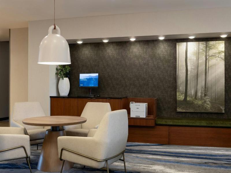 Fairfield Inn & Suites St. Paul Northeast image