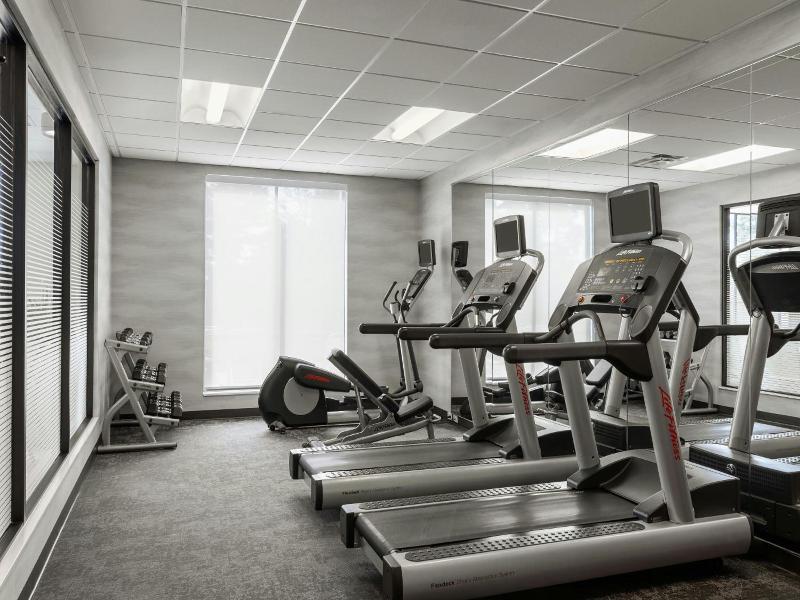 Fairfield Inn & Suites St. Paul Northeast image