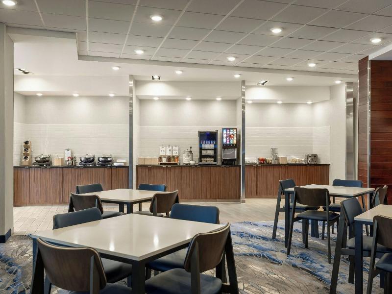 Fairfield Inn & Suites St. Paul Northeast — photo 13