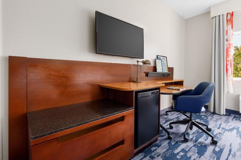 Fairfield Inn Philadelphia Airport image