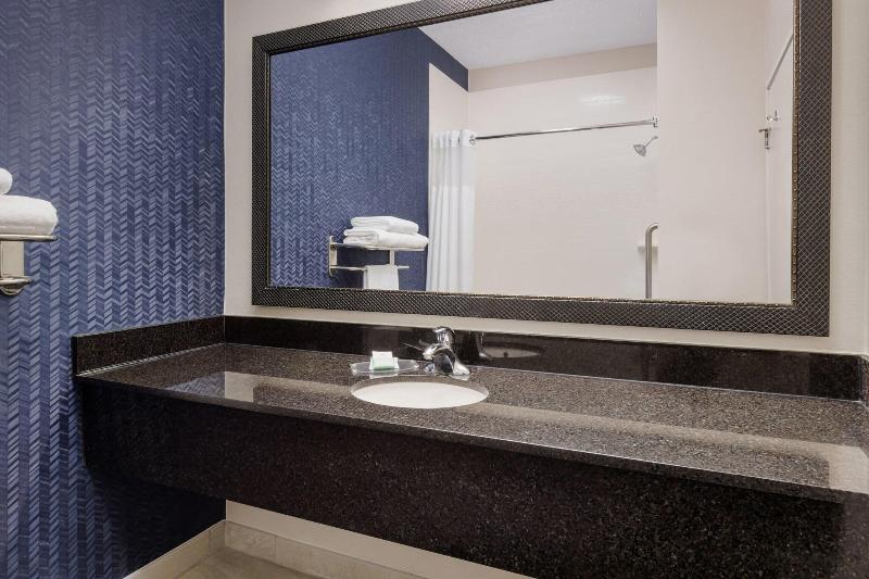 Fairfield Inn Philadelphia Airport image