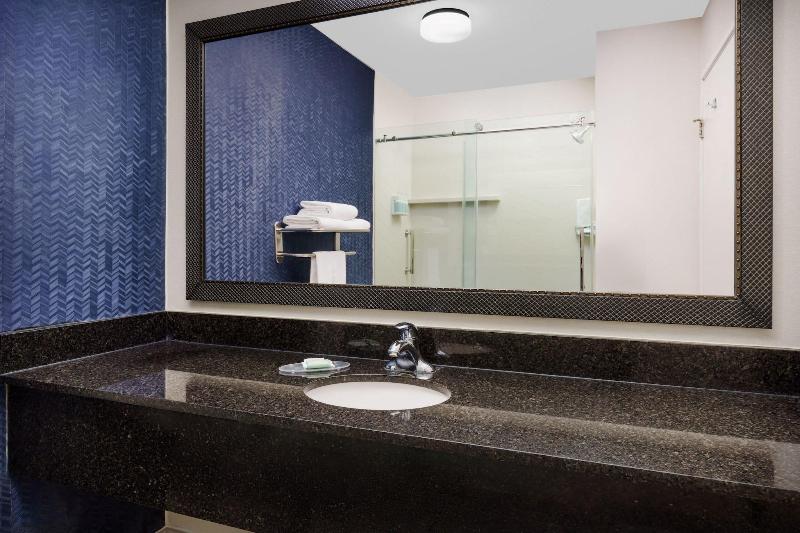 Fairfield Inn Philadelphia Airport image