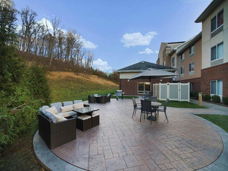 Fairfield Inn & Suites Marietta image