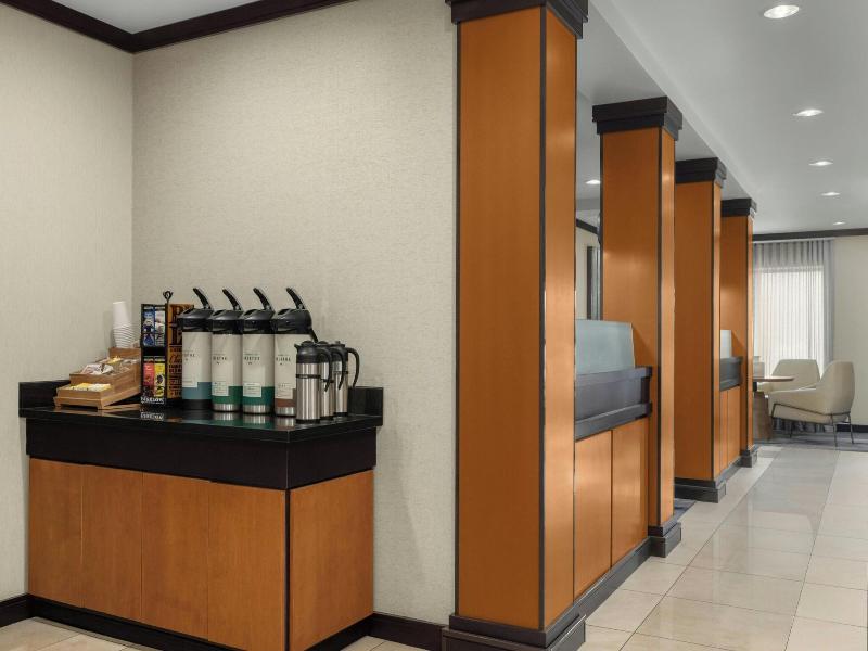 Fairfield Inn & Suites Marietta image