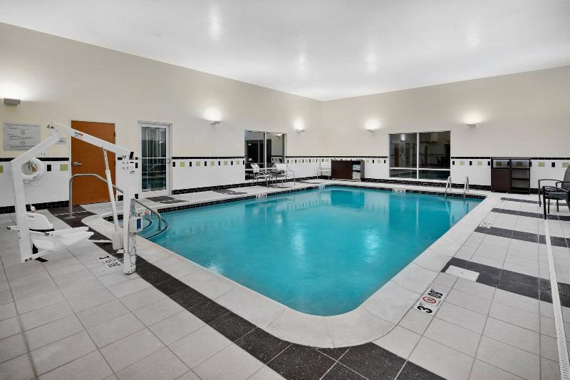 Fairfield Inn & Suites Marietta image