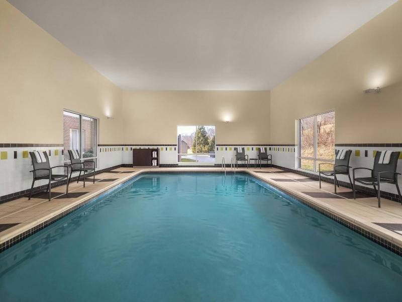 Fairfield Inn & Suites Marietta image