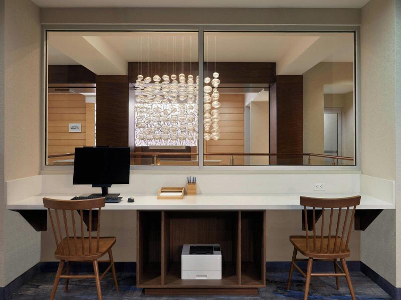 Fairfield Inn & Suites Calgary Downtown image