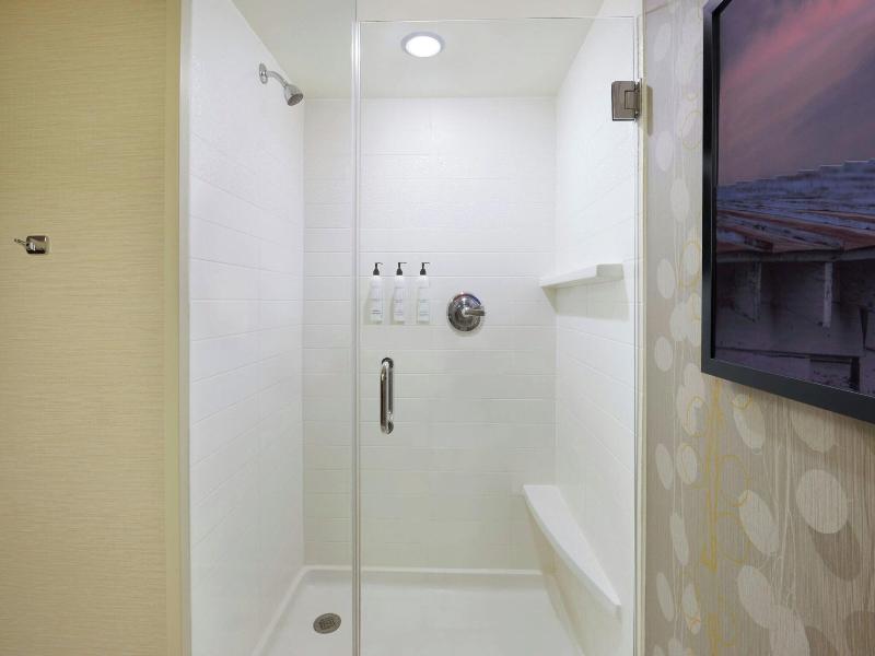 Fairfield Inn & Suites Calgary Downtown image