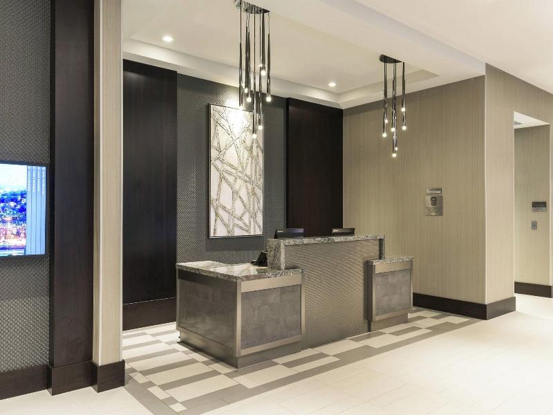 Courtyard by Marriott Edgewater NYC Area image