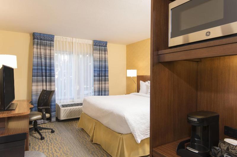 Fairfield Inn & Suites Tampa Westshore/Airport image