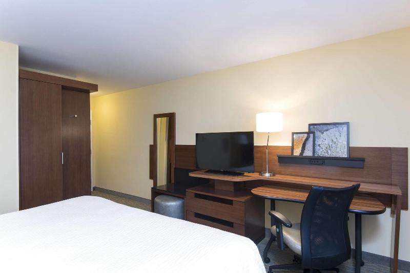 Fairfield Inn & Suites Tampa Westshore/Airport image