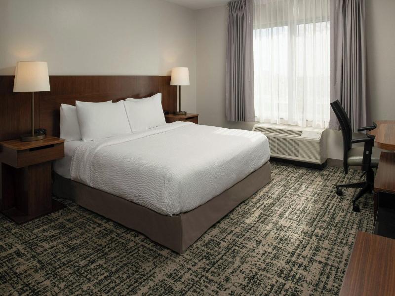 Fairfield Inn & Suites Tampa Westshore/Airport image