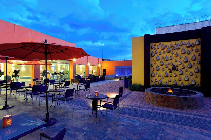 Courtyard Toluca Tollocan