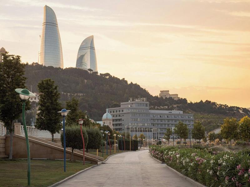 Sheraton Baku Intourist image