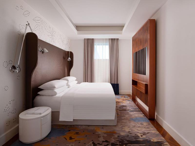 Sheraton Baku Intourist image