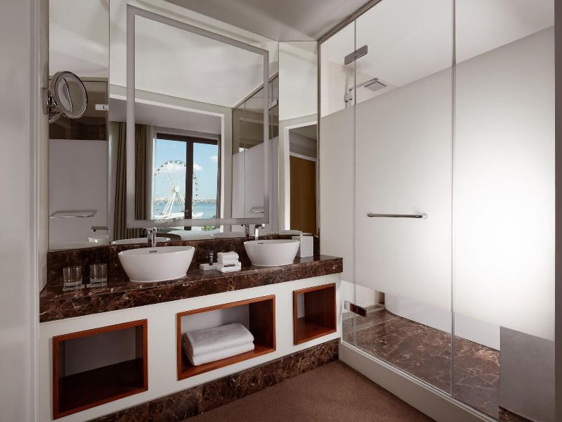 Sheraton Baku Intourist image