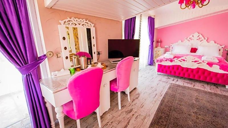 Limnades Hotel image