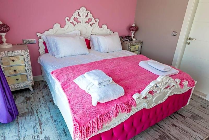 Limnades Hotel image