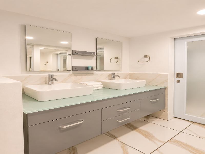 ESJ Beach Hotel image