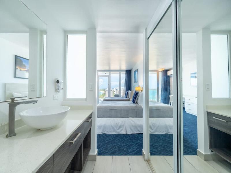 ESJ Beach Hotel image