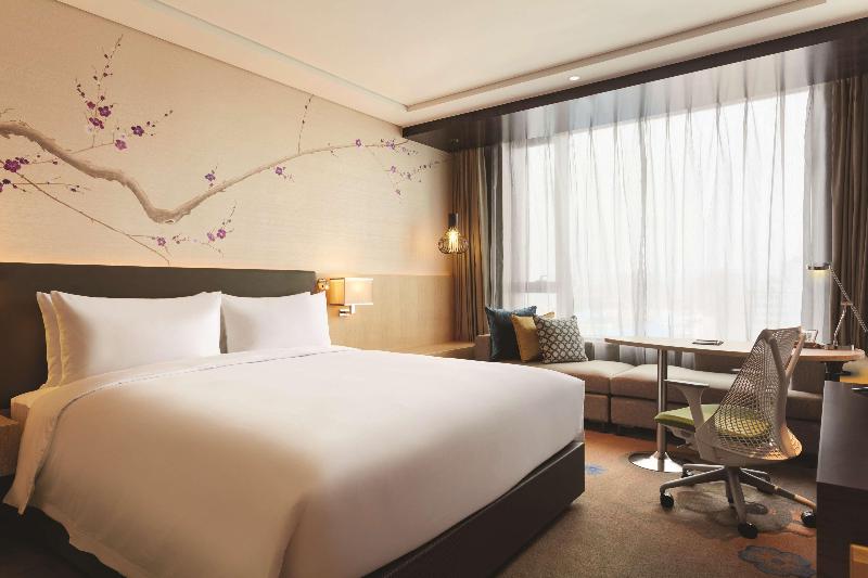 Hilton Garden Inn Dandong image