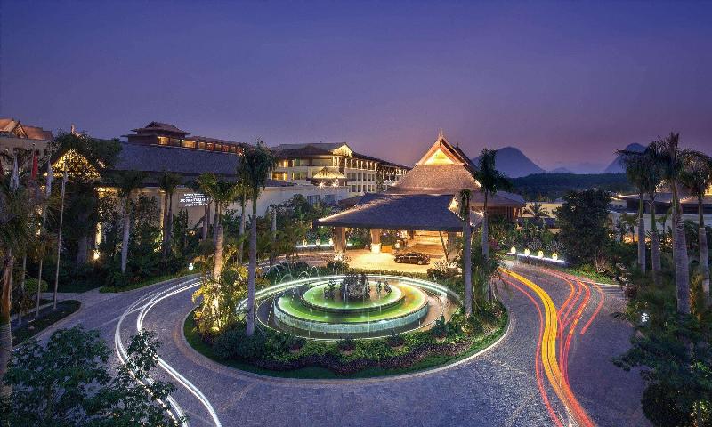 DoubleTree Resort by Hilton Xishuangbanna image