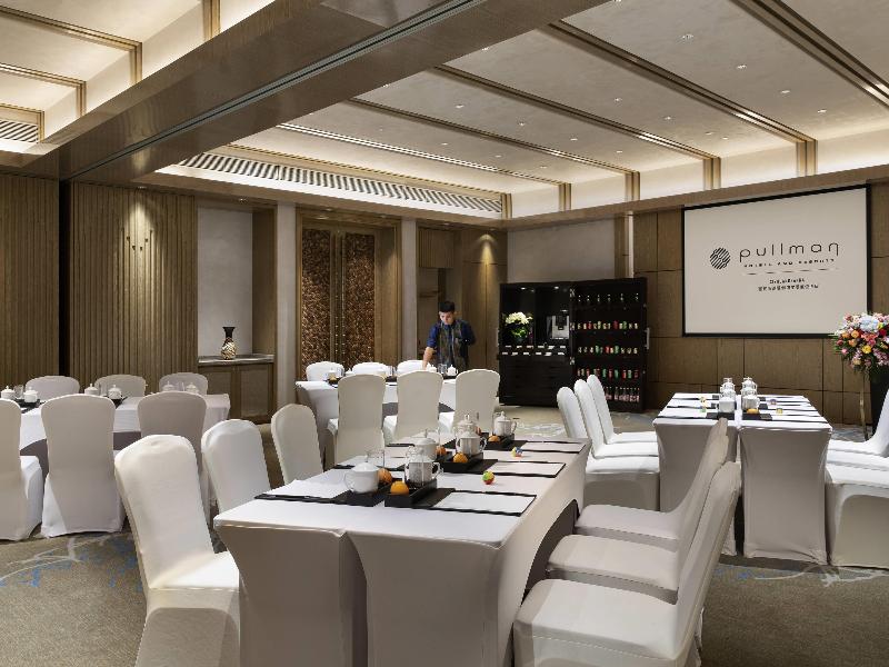 DoubleTree Resort by Hilton Xishuangbanna image
