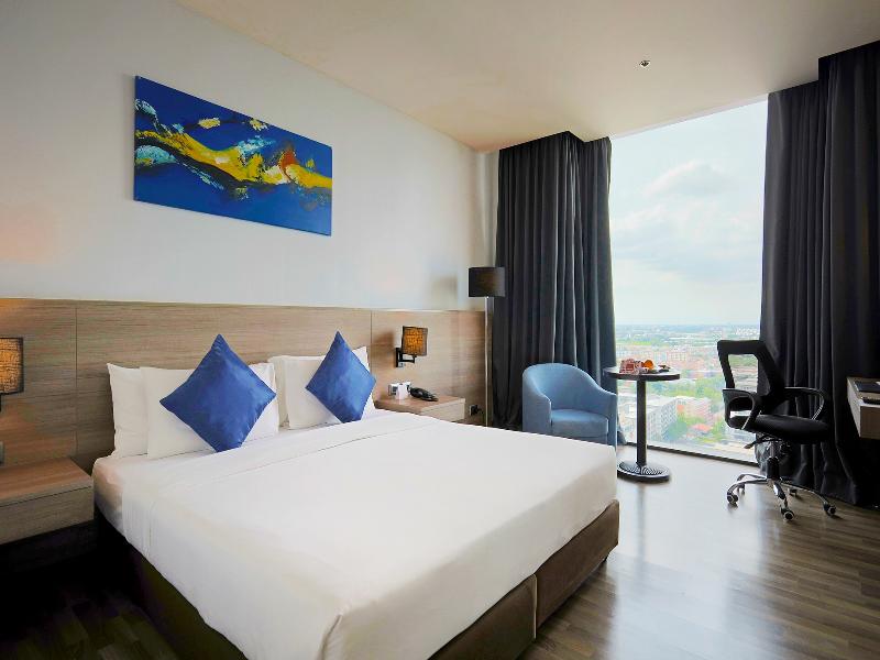 Best Western Plus Wanda Grand Hotel image