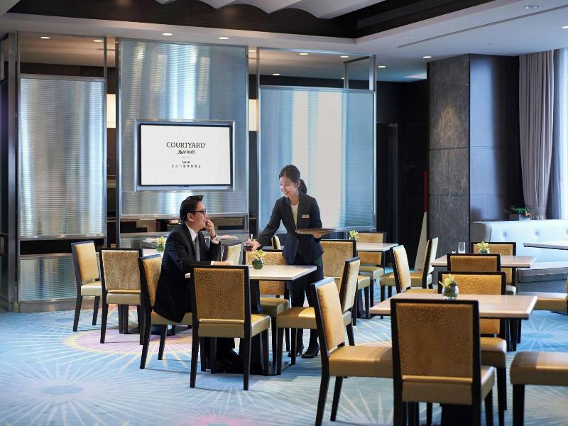 Courtyard by Marriott Taipei image