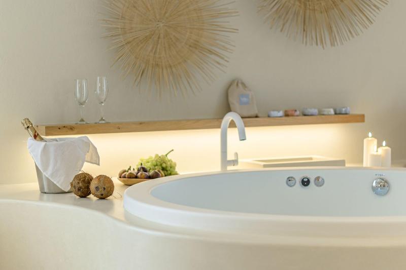 Antony Suites And Residences image