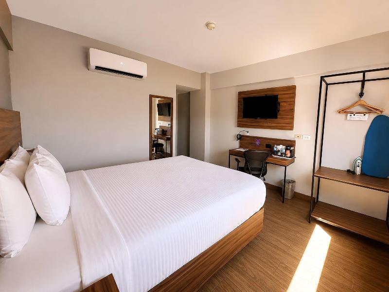 Sleep Inn Mazatlan image