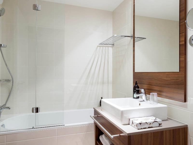 Aparthotel Adagio La Défense Courbevoie image