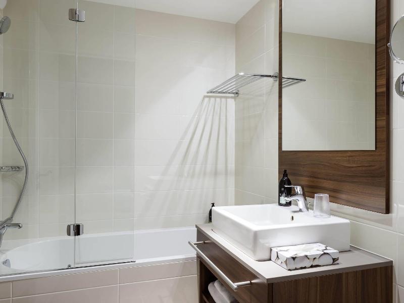 Aparthotel Adagio La Défense Courbevoie image