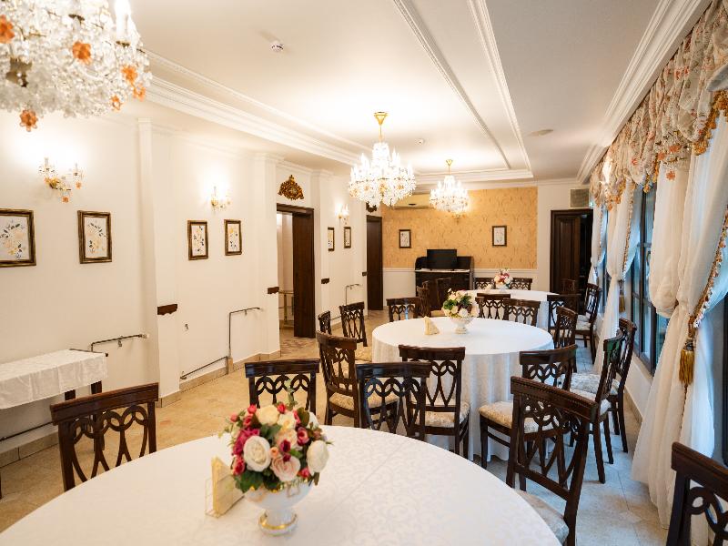 Hotel Royal Plaza image