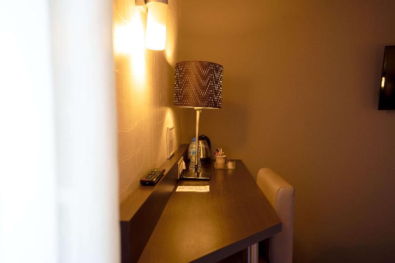 Best Western l'Atelier 117 image