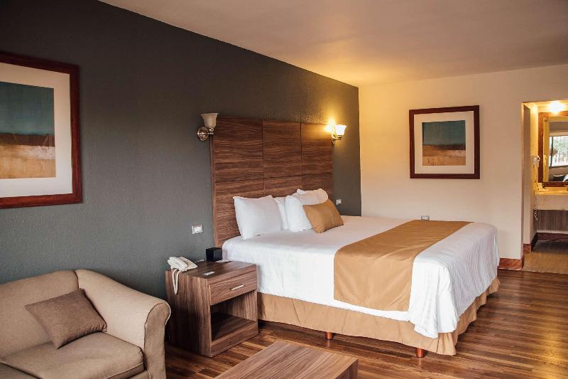 Best Western Cumbres Inn Cd. Cuauhtemoc image