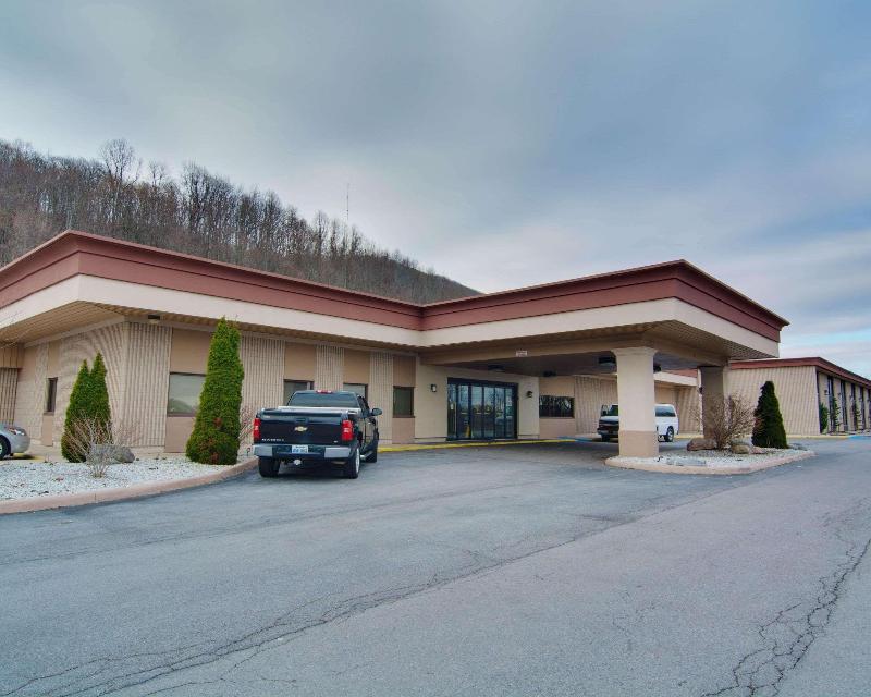 Quality Hotel And Conference Center image