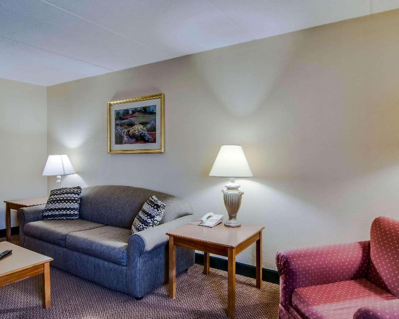 Quality Hotel And Conference Center image