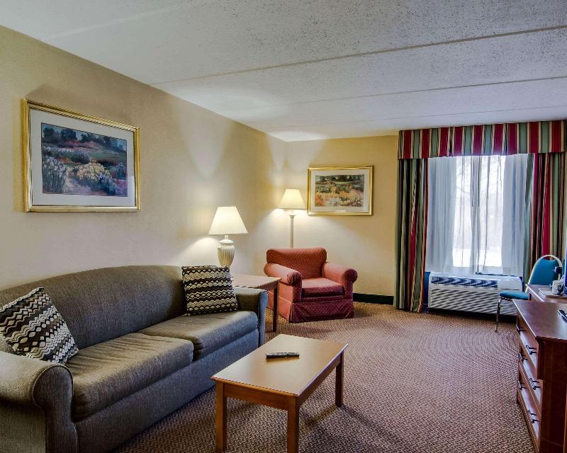 Quality Hotel And Conference Center image