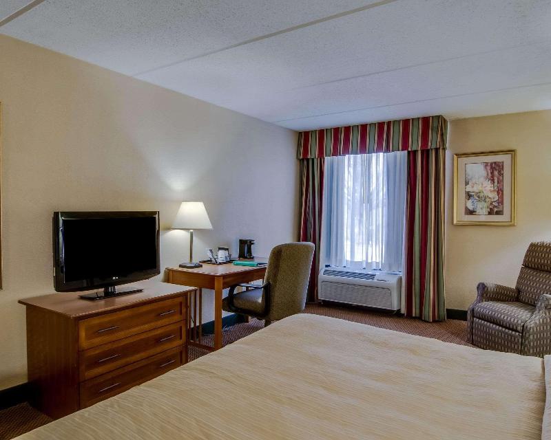 Quality Hotel And Conference Center image